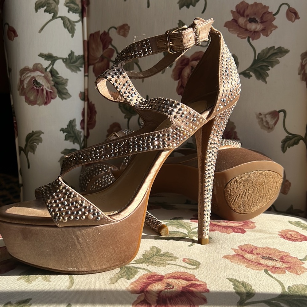 gianni bini nude heels